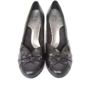 It's OK Womens Shoes Black 3" Heels Size 7.5M